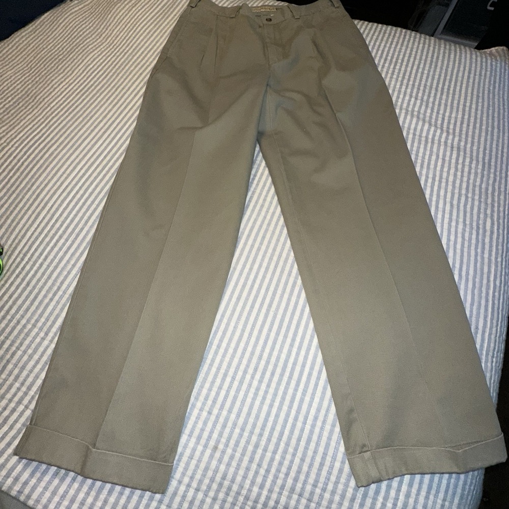 Cabela's Wrinkle Resistant Chinos 100% Cotton 34x30 Tan Cuffed‎
